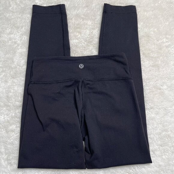 Lululemon Women's Black Low-Rise Cropped Leggings Size 2 - Picture 1 of 8